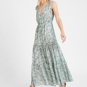 Tall Floral Maxi Dress in Green Jasmine Flo
